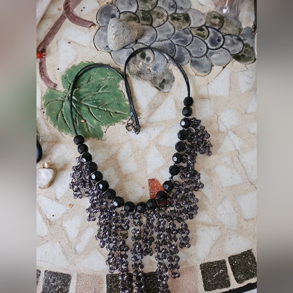 Vintage Banana Republic Black Beaded & Purple Stones💦 Waterfall 🫧Necklace💜💦